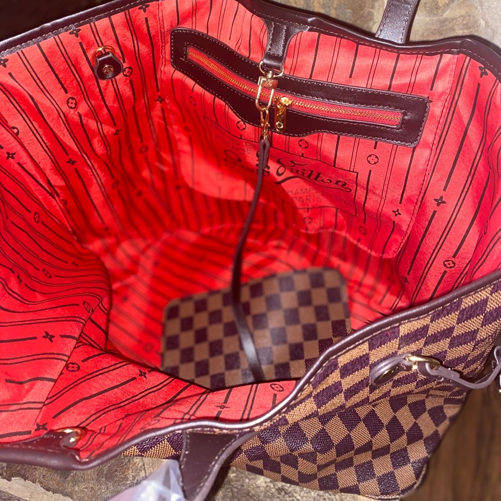 Handbag - Picture 2 of 4